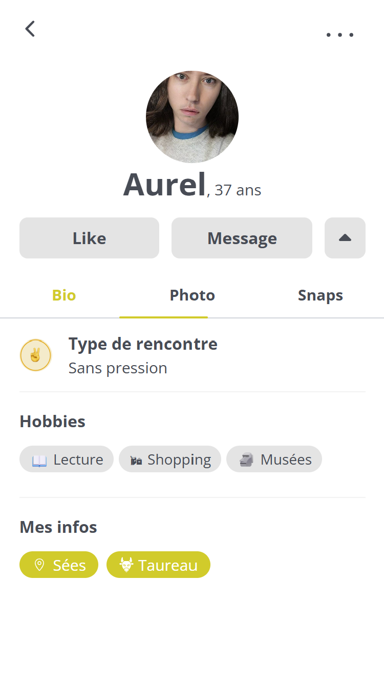 Exemple de fiche membre sur JM Trans : type de rencontre, centres d'intérêt et localisation
